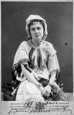 J�szai Mari, 1877, Koller K�roly felv�tele